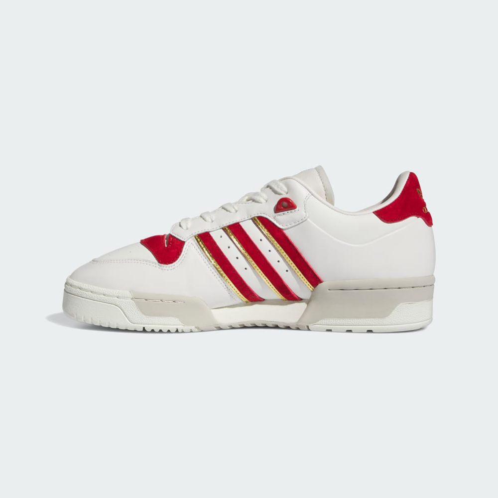 Basket Adidas Rivalry 86 Low Blanche Rouge Homme | ZFI-52057643