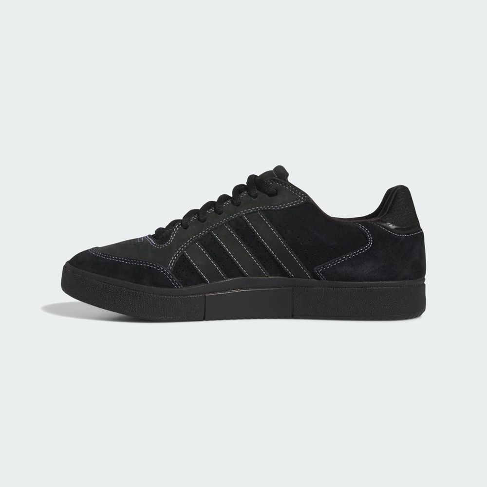 Basket Adidas Tyshawn Low Noir Blanche Doré Homme | COS-80097765