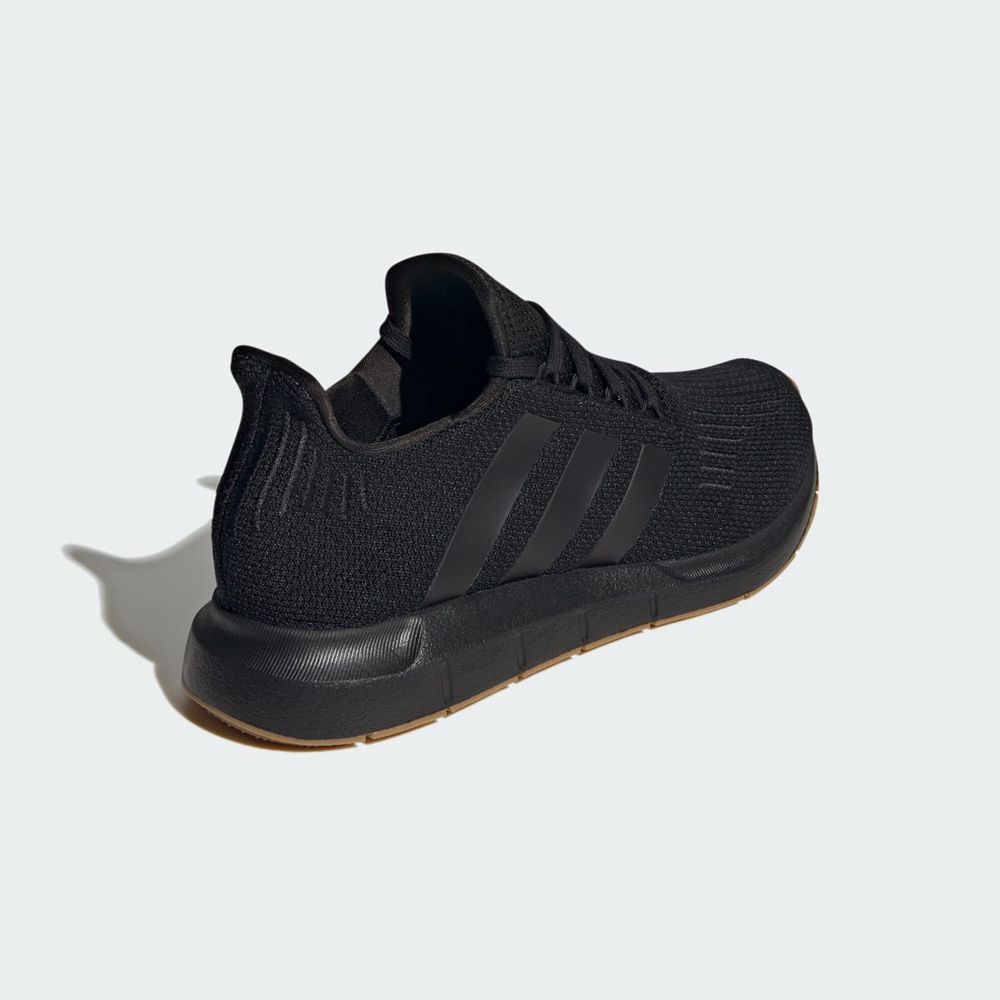 Basket Adidas Swift Run 1.0 Noir Homme | NAY-62707740