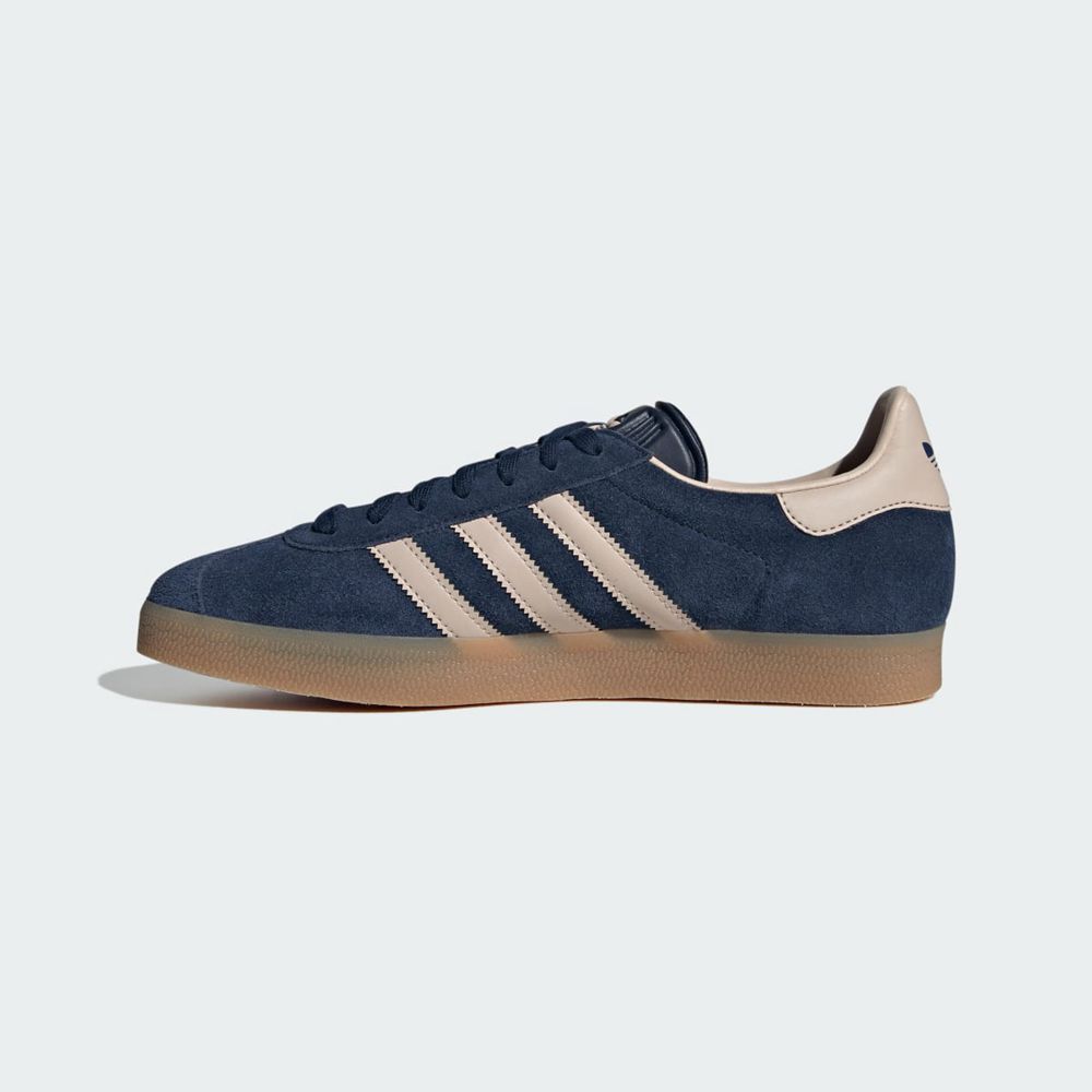 Basket Adidas Gazelle Bleu Marine Beige Homme | VCZ-59197796