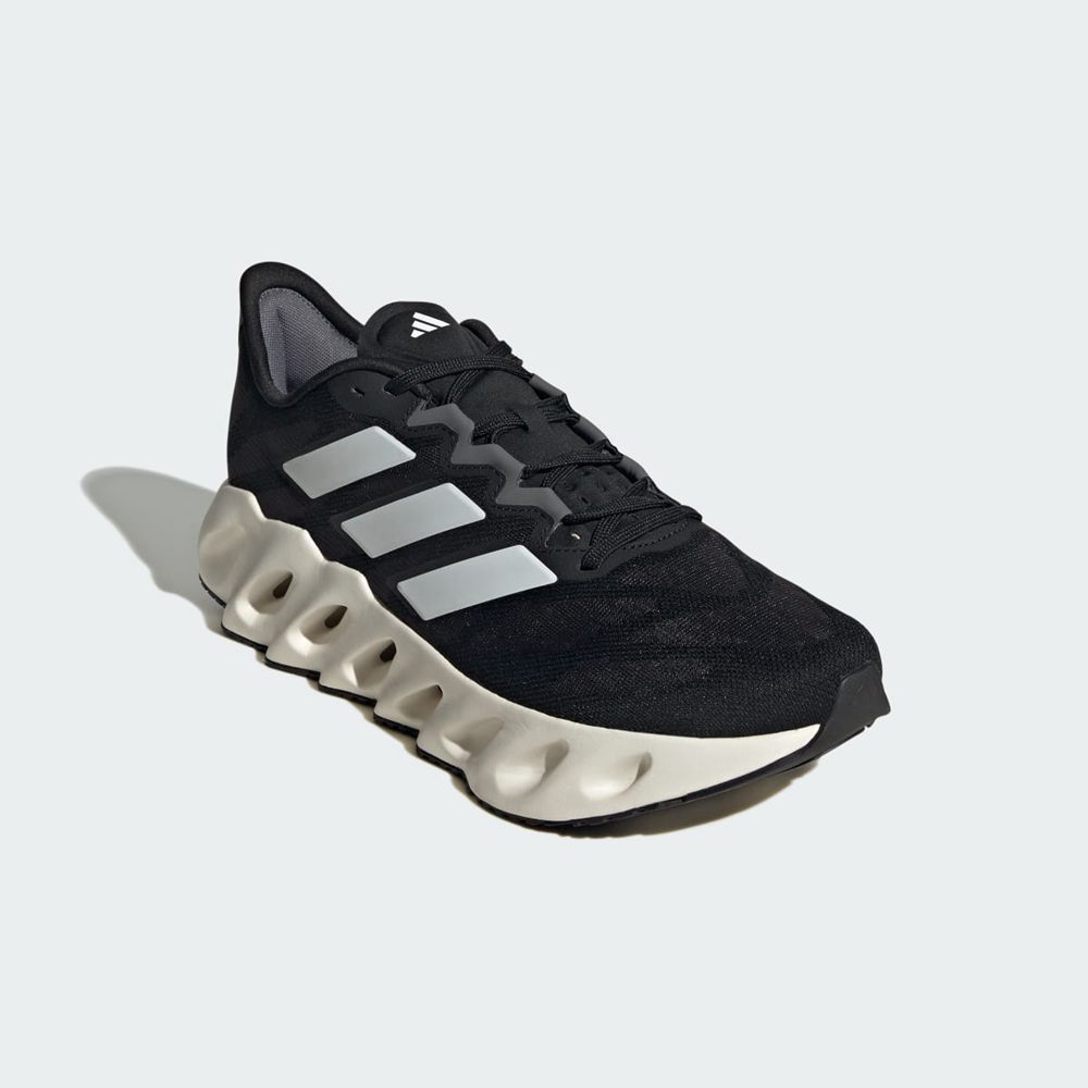 Chaussure Running Adidas Switch FWD Noir Blanche Grise Homme | QBU-53849458